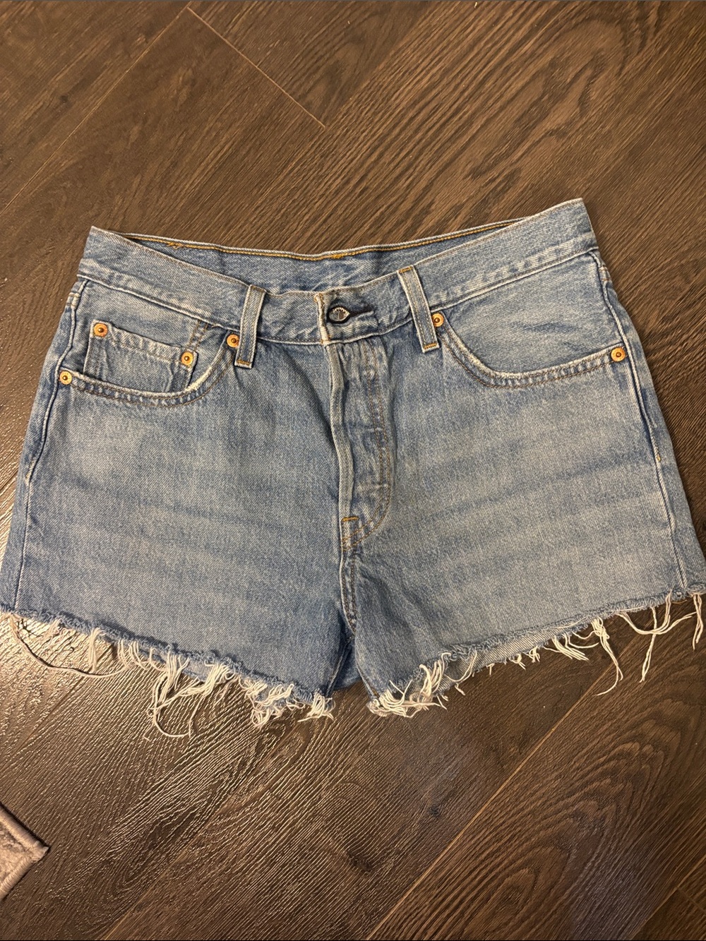 Levi's Light Blue Frayed Hem Denim Shorts - Women